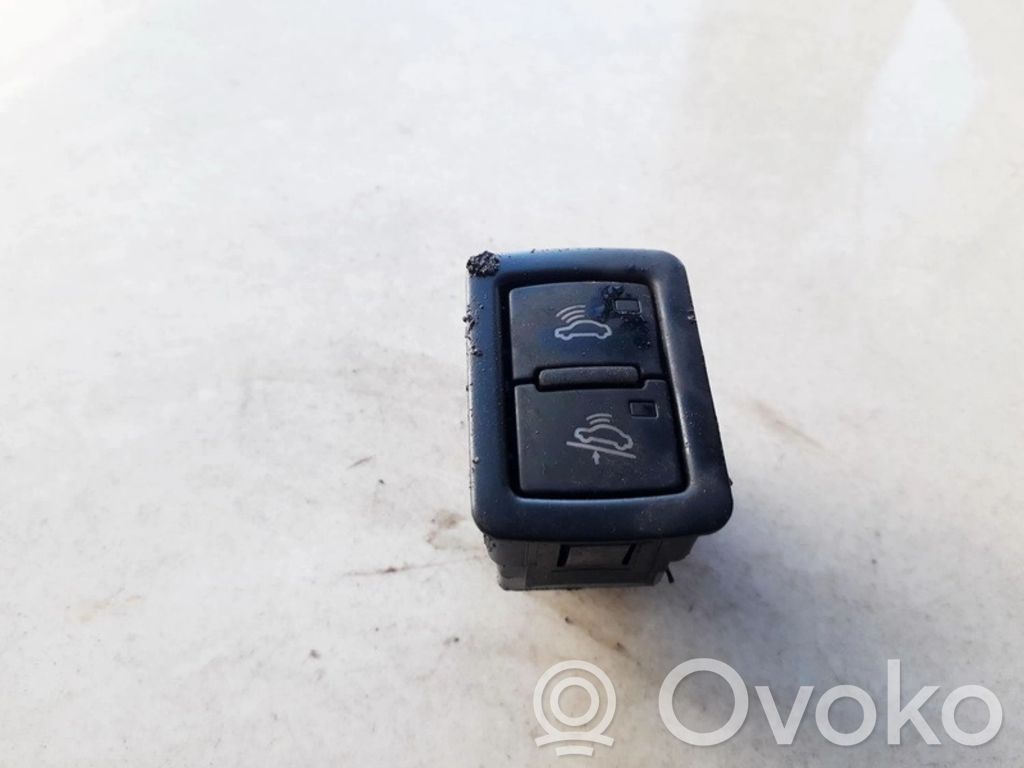 Audi A3 S3 8P Comutator alarmă 