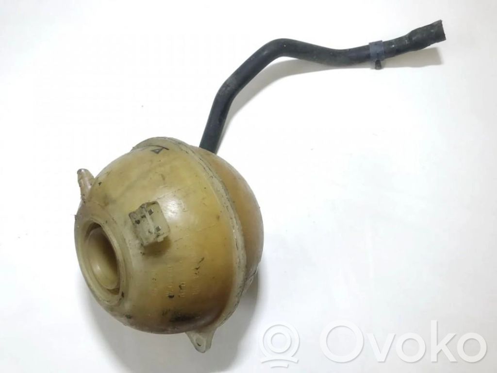 Volkswagen PASSAT B4 Serbatoio di compensazione del liquido refrigerante/vaschetta