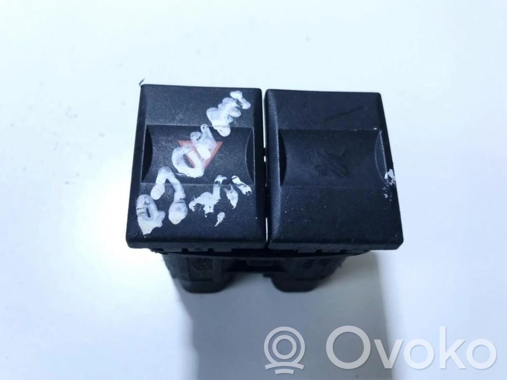 Ford Mondeo Mk III Comutator lumini pericol 
