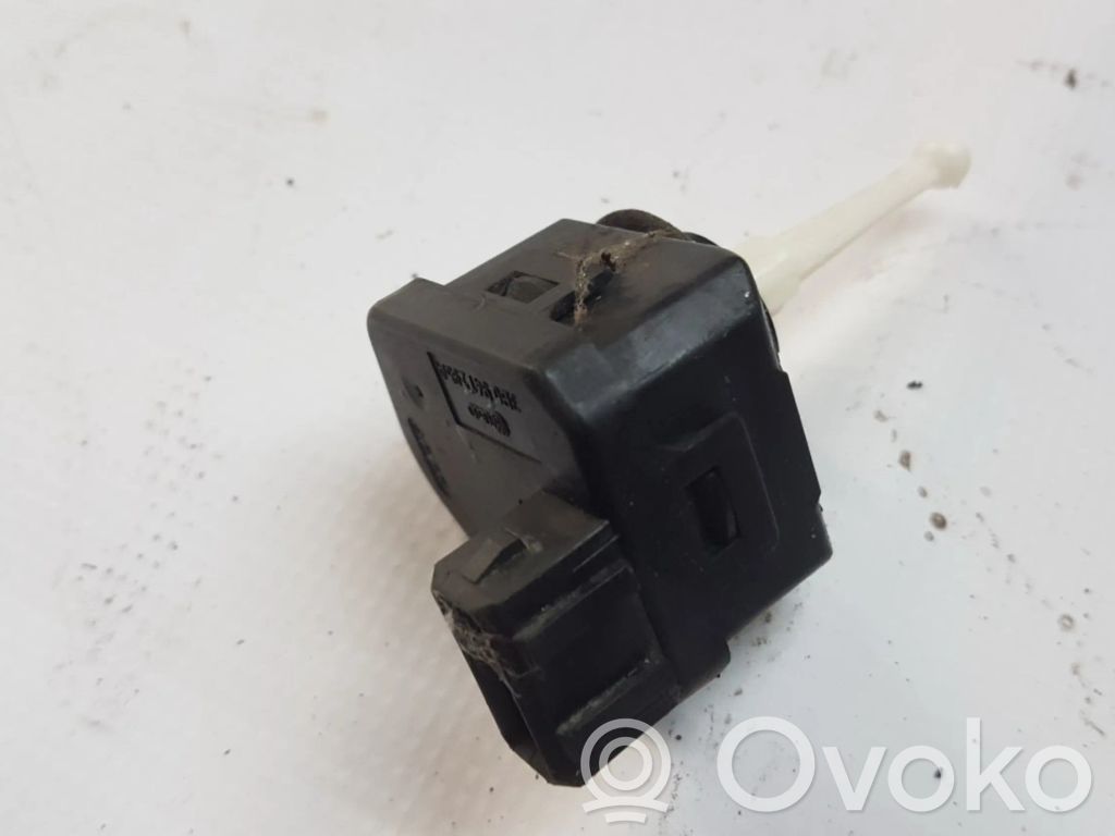 Volkswagen PASSAT B5 Silniczek regulacji świateł 