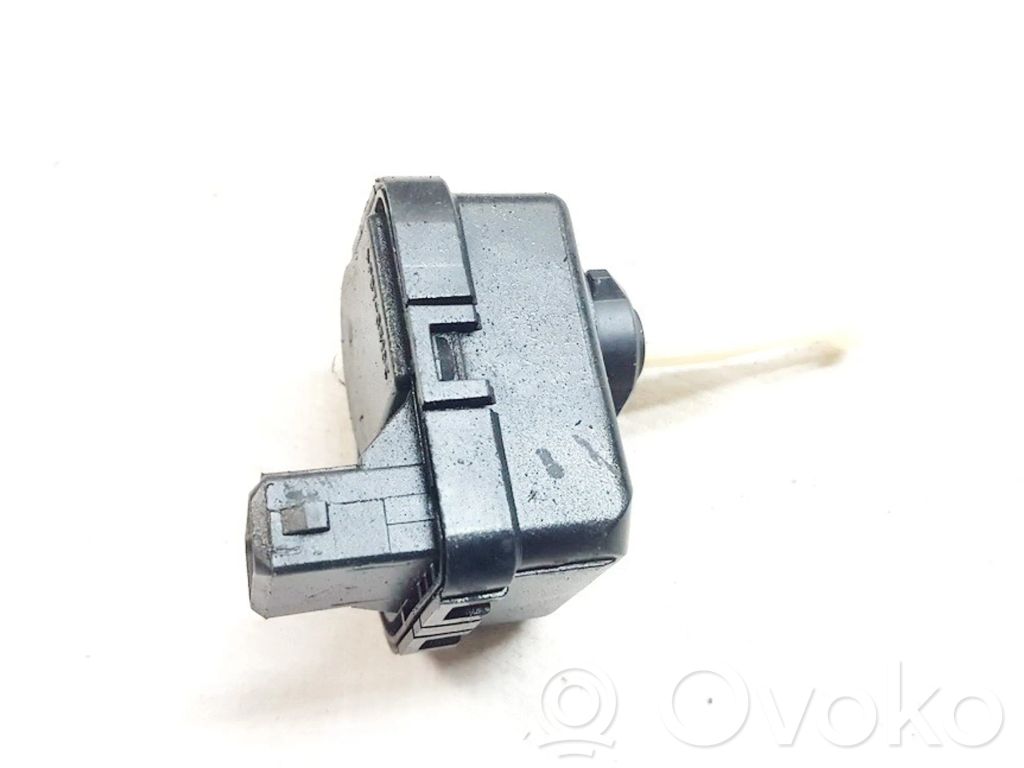 Audi A4 S4 B5 8D Motor reglare nivel far 