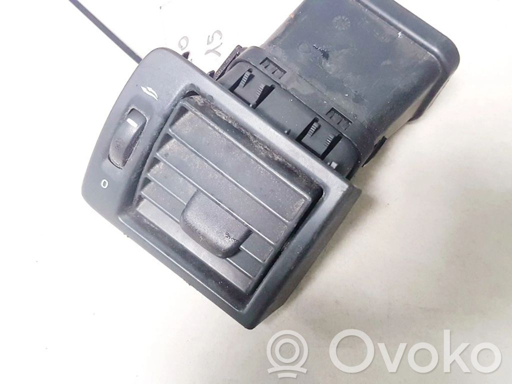 Volvo V50 Luftausströmer Lüftungsdüse Luftdüse Mitte 