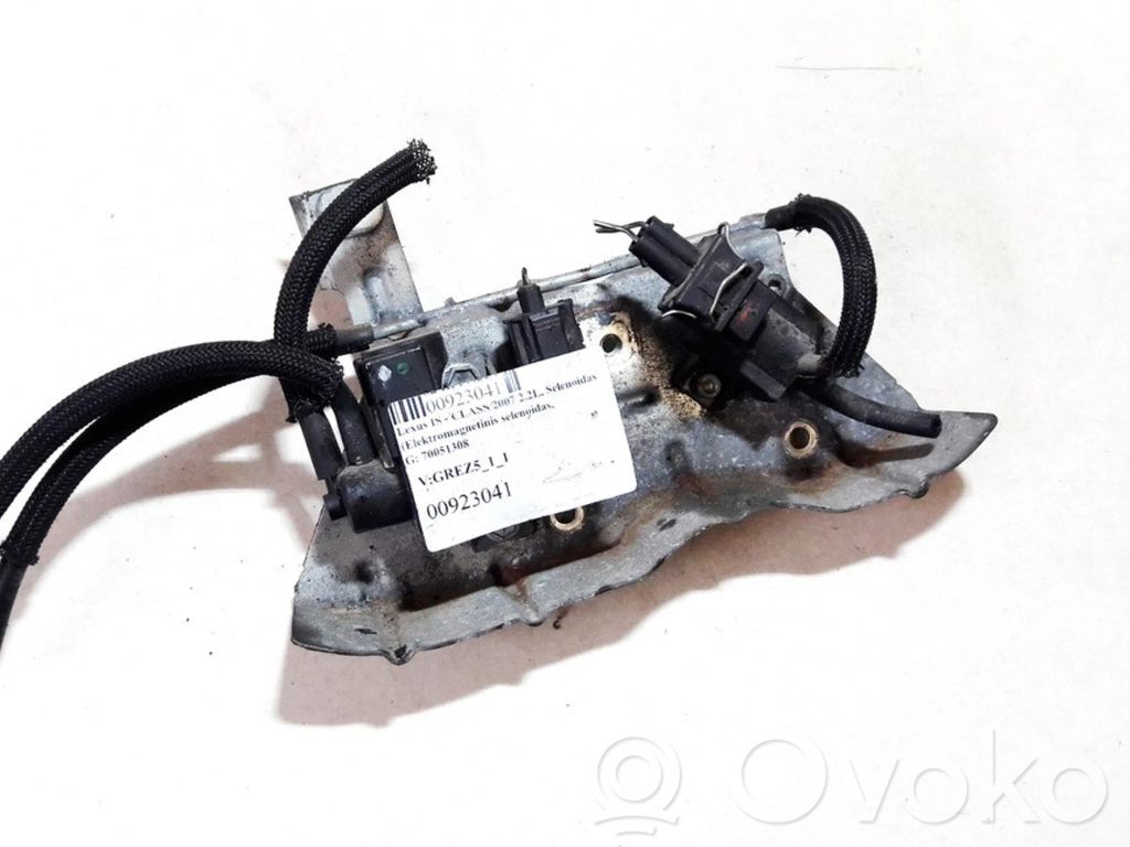 Lexus IS 220D-250-350 Solenoid supapă turbosuflantă 