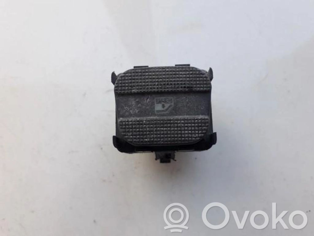 Volkswagen PASSAT B4 Interrupteur commade lève-vitre