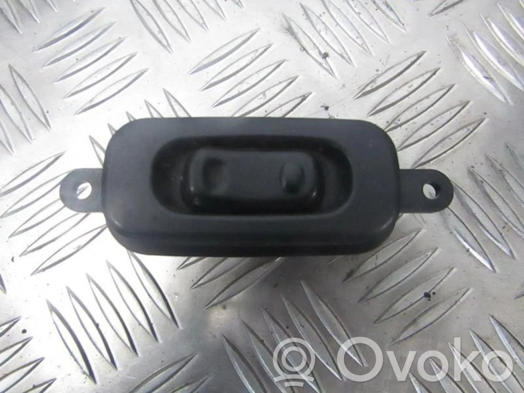 Electric window control switch   T0016637002,T0016637002,C8HD7502,T0016637002,T0016637002