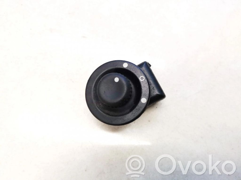 Interruttore specchietto retrovisore   8200002442A,8200002442A