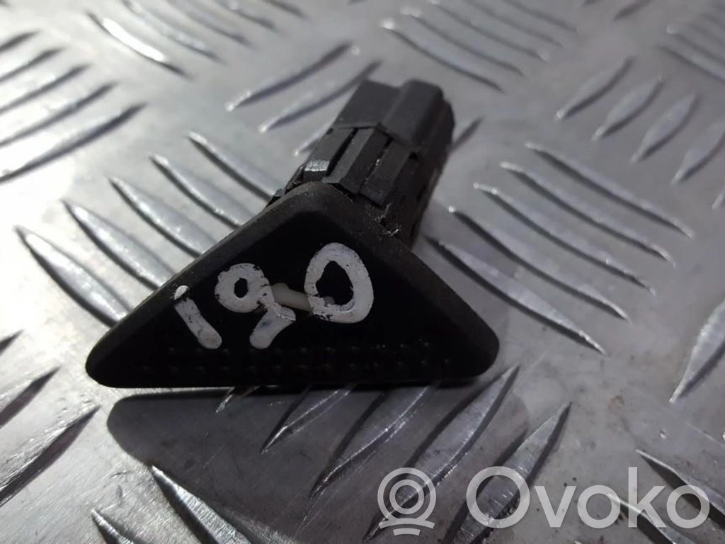 Ford Focus Interruptor para abrir la puerta trasera 
