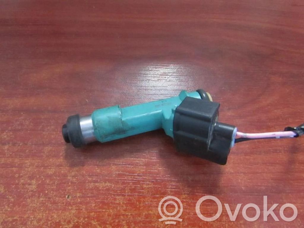 Toyota Aygo AB40 Polttoainesuutin 