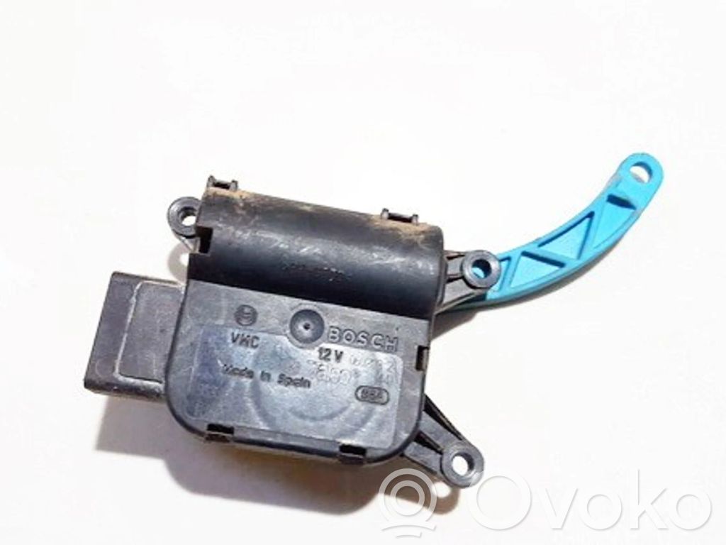 Volkswagen Touran I Motor/actuator clapetă aer 