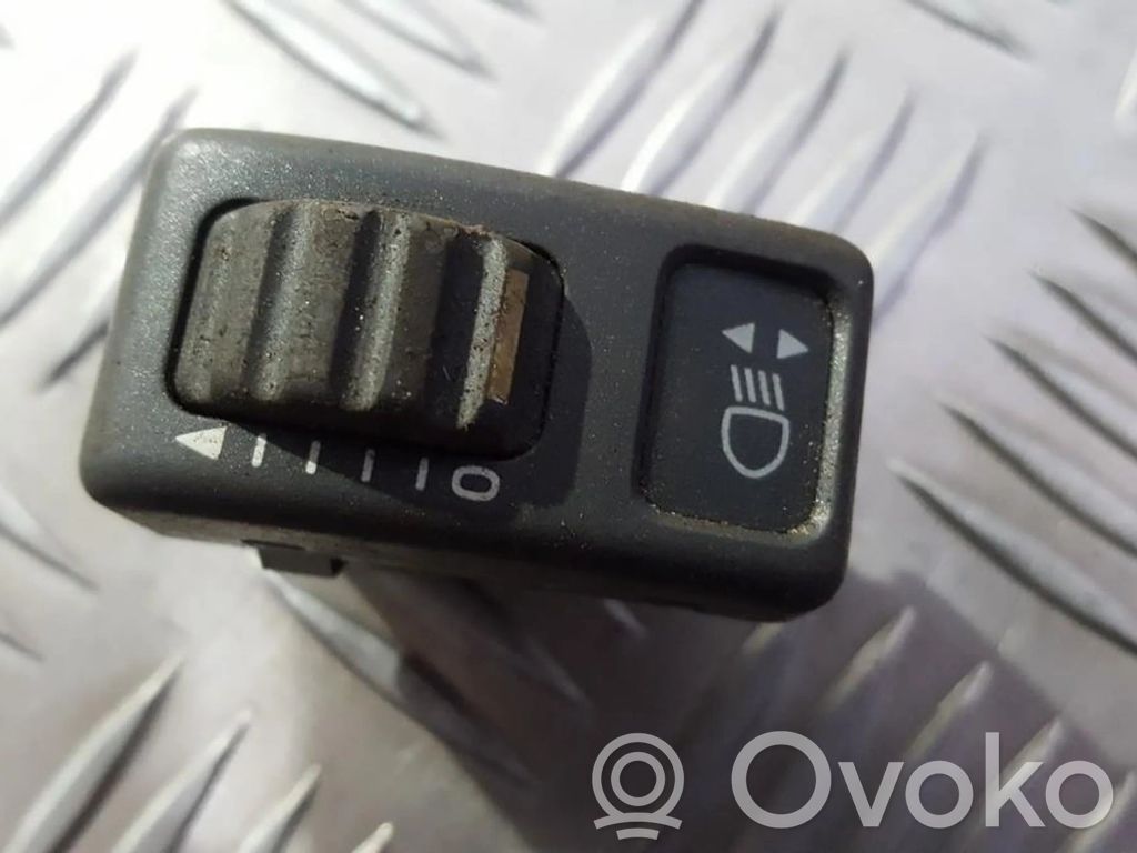 Volvo S70  V70  V70 XC Interruttore di regolazione livello altezza dei fari 