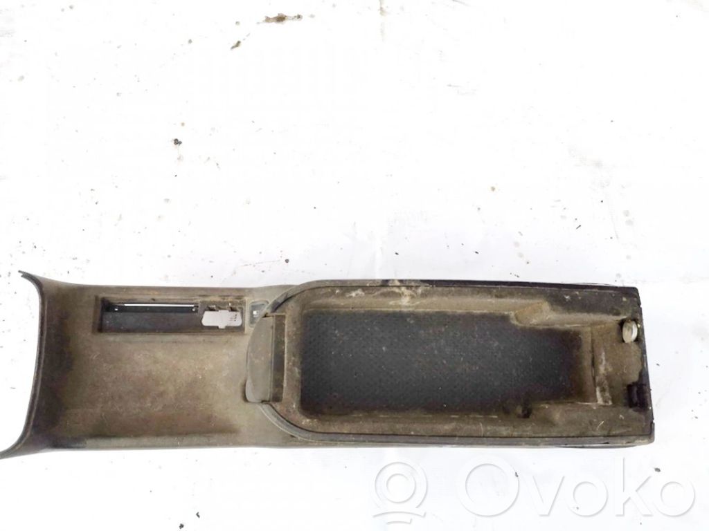 Volkswagen PASSAT B5 Bracciolo 