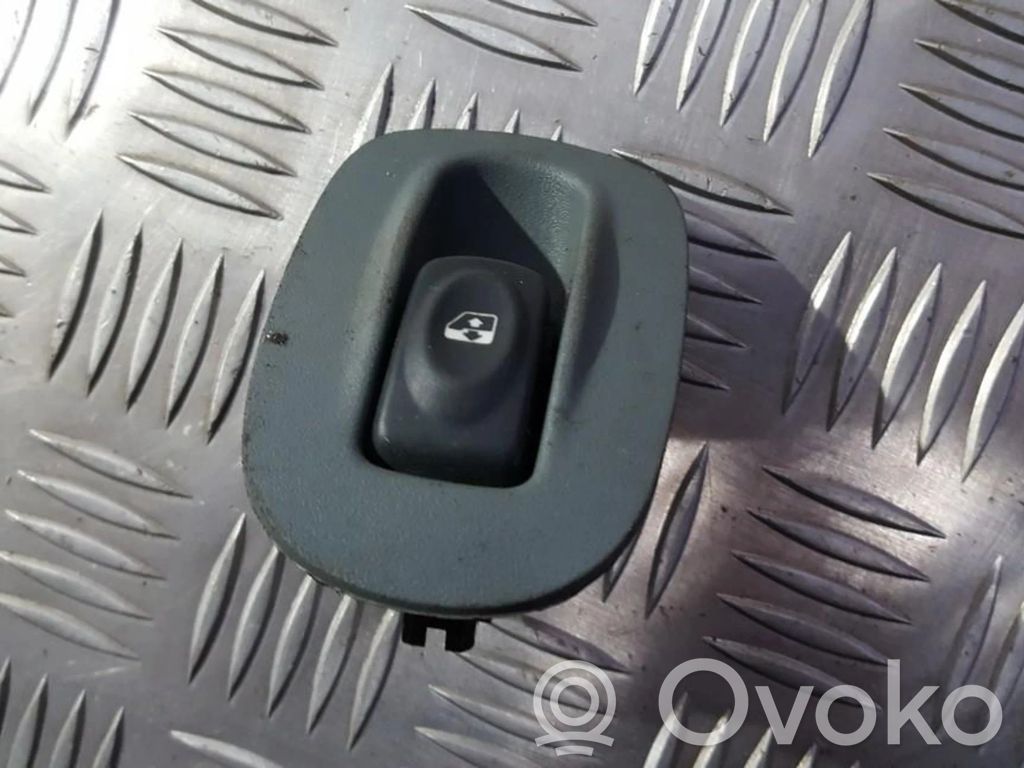 Interruptor del elevalunas eléctrico   838099G,7700836270,7700836270,838099G