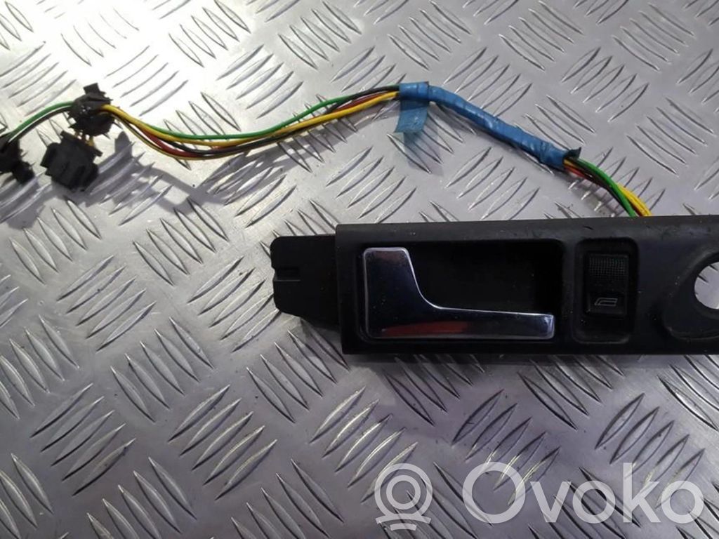Audi A6 S6 C4 4A Manecilla interna puerta delantera 