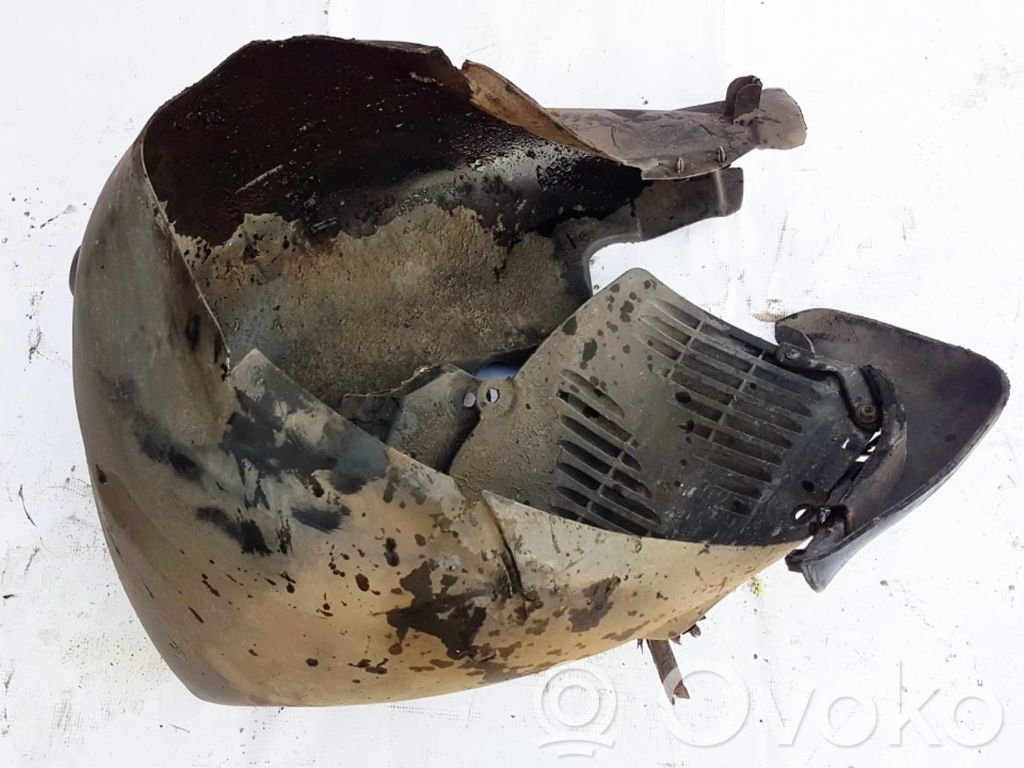 Mercedes-Benz E W211 Rivestimento paraspruzzi parafango posteriore 