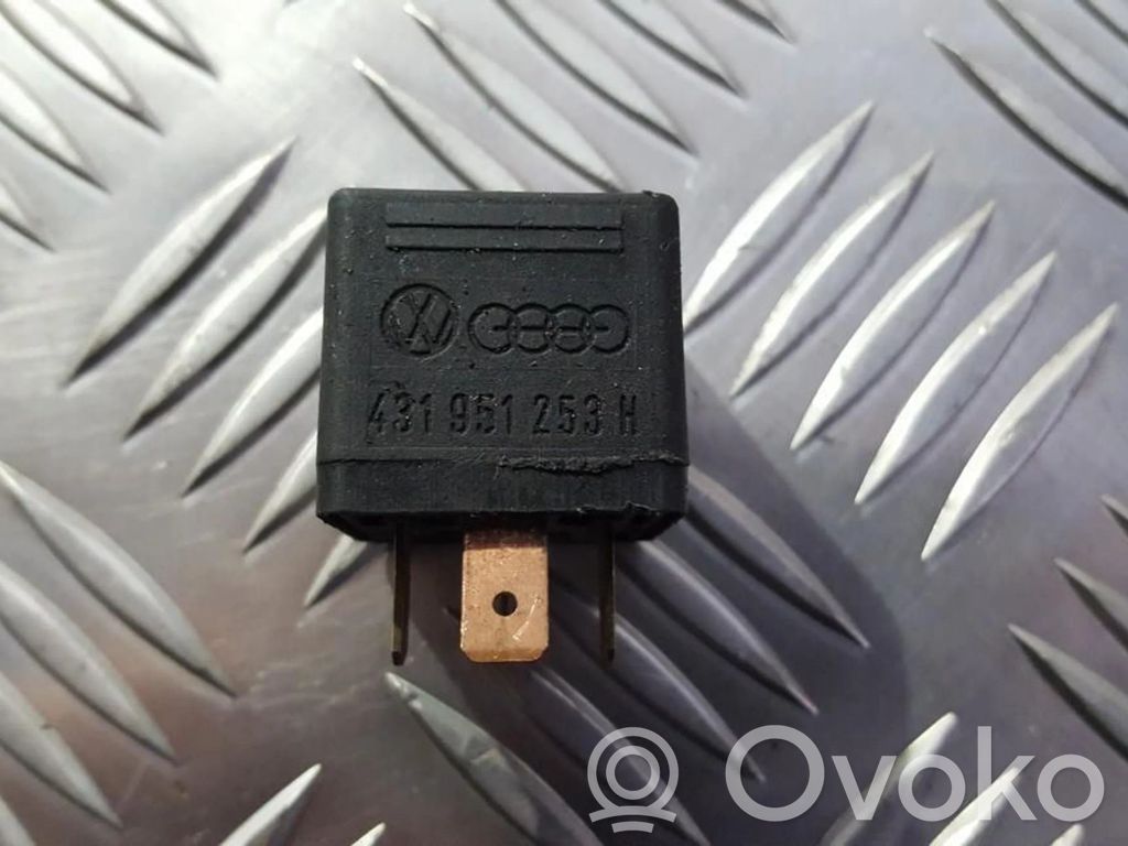 Audi 100 200 5000 C3 Altri relè 