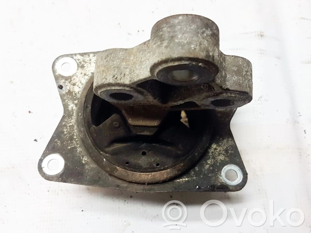 Opel Vectra C Engine mount bracket 