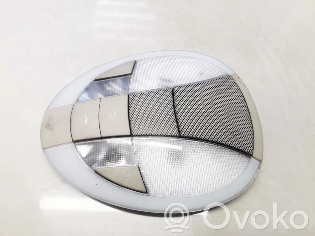 Mercedes-Benz E W211 Lampka podsufitki tylna 