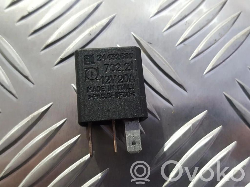 Opel Zafira A Otros relés