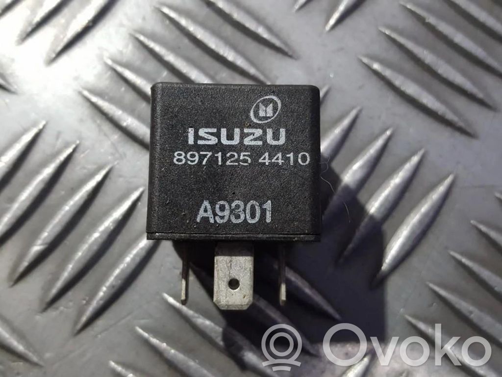 Isuzu Trooper Alte relee 