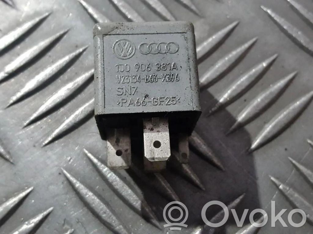 Otros relés   1J0906381A,V23134B63X396,1J0906381A,V23134B63X396,V23134B63X396