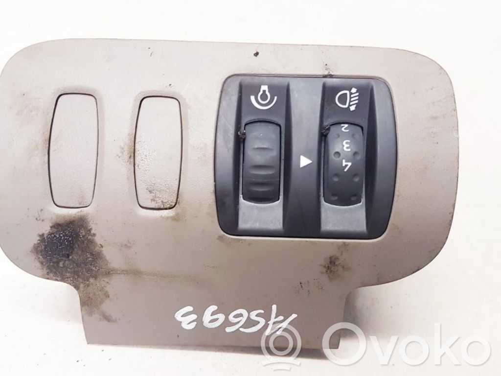 Renault Scenic II -  Grand scenic II Interruttore di regolazione livello altezza dei fari 