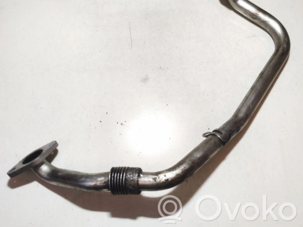 Volkswagen PASSAT B6 Tuyau de raccordement solide EGR