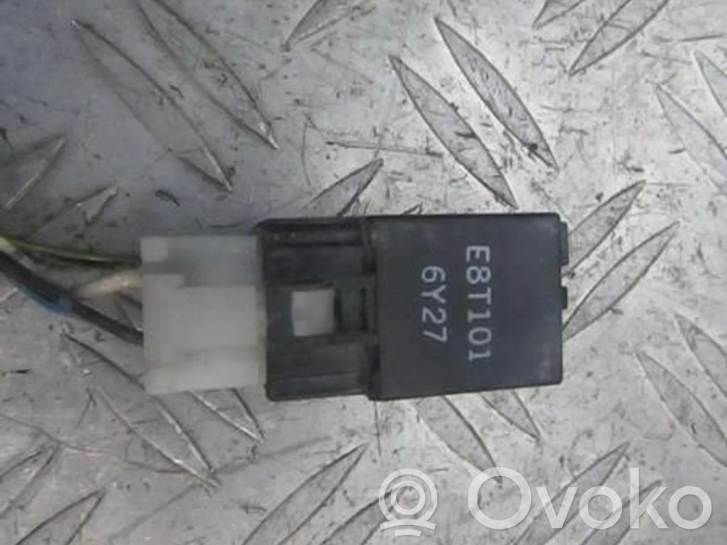 Mitsubishi Carisma Alte relee 