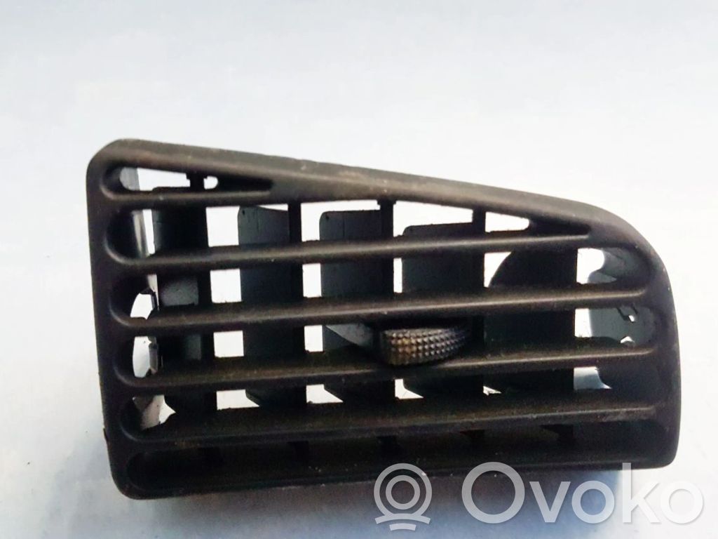 Volkswagen PASSAT B4 Grilă ventilație centrală