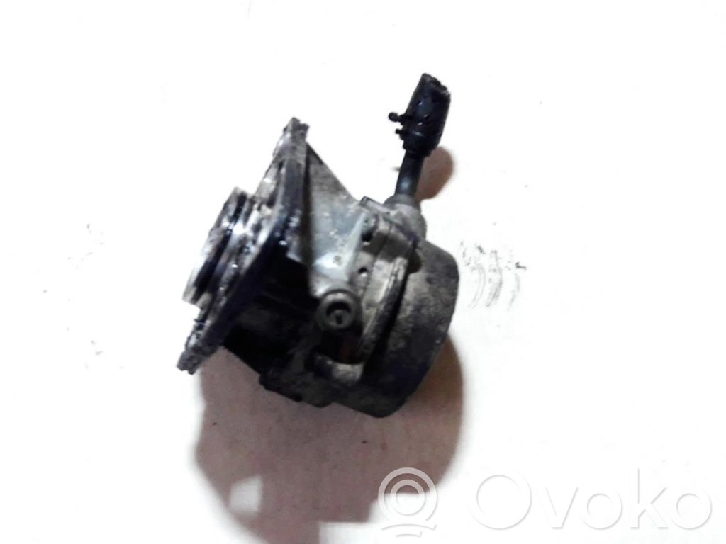 Peugeot 405 Alipainepumppu 