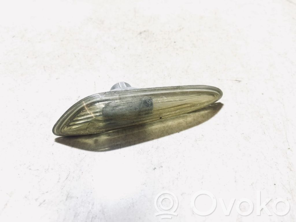 BMW X3 E83 Front fender indicator light 