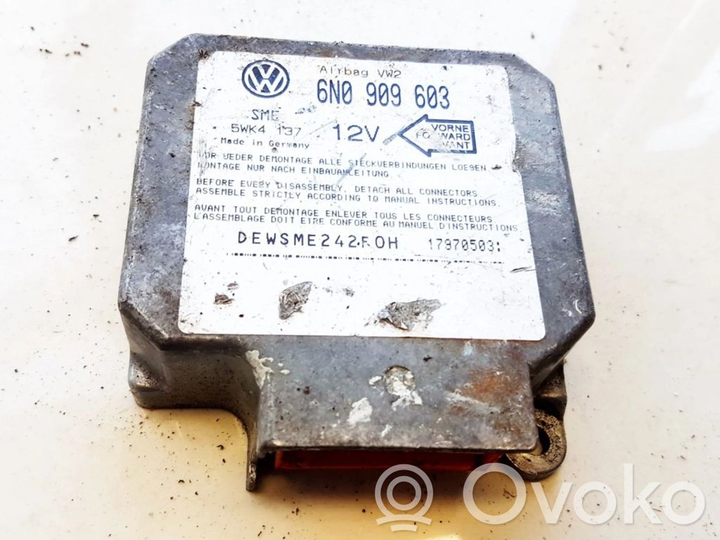 Volkswagen Golf III Unitate/modul de comandă airbaguri 