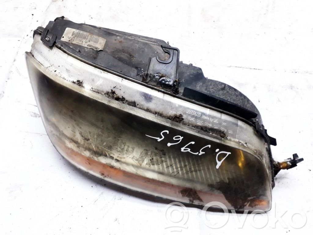 Fiat Idea Lampa przednia 