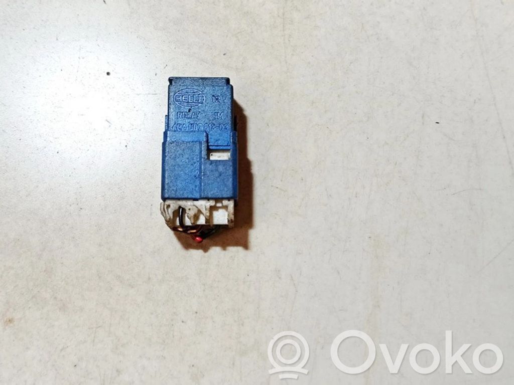 Nissan Almera N16 Sonstige Relais