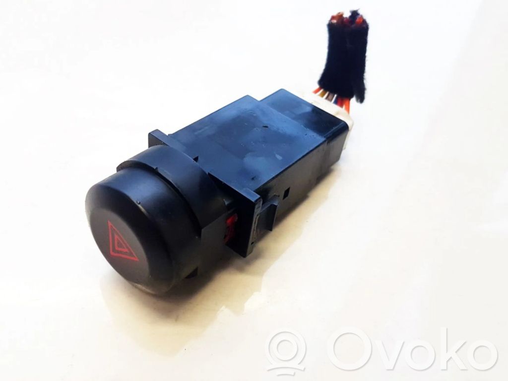 Botón interruptor de luz de peligro   937303E000,937303E000