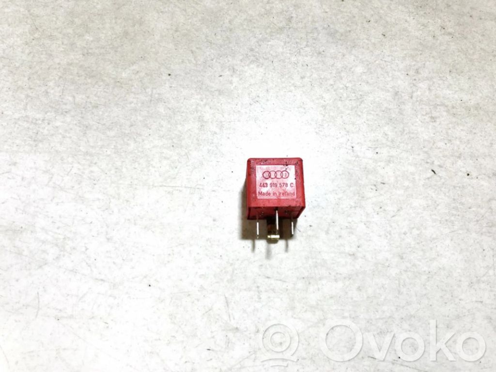 Volkswagen PASSAT B5 Other relay 