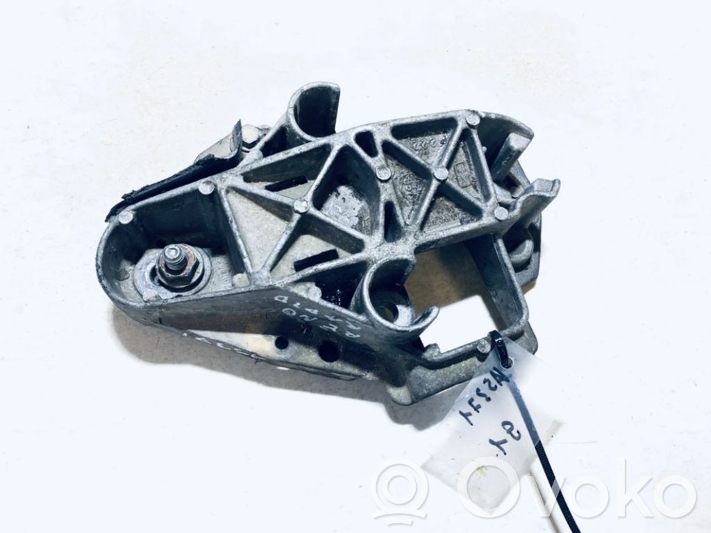Support, suspension du moteur   7700841268,7700841268