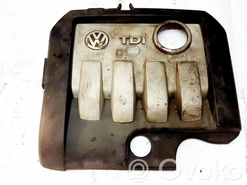 Volkswagen Jetta V Couvercle cache moteur 