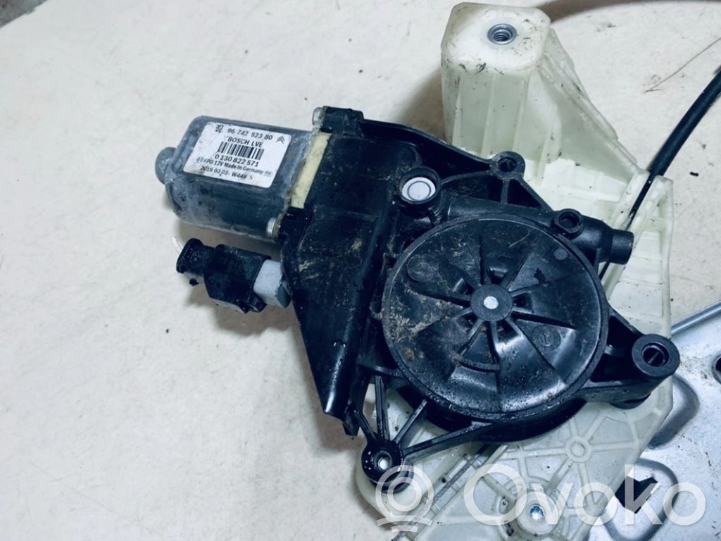 Citroen C4 Cactus Silnik regulatora szyby drzwi przednich 