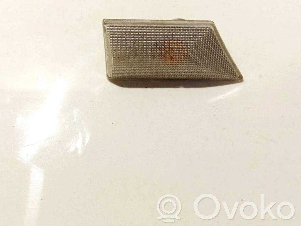 Opel Vectra C Indicatore di direzione del parafango anteriore 