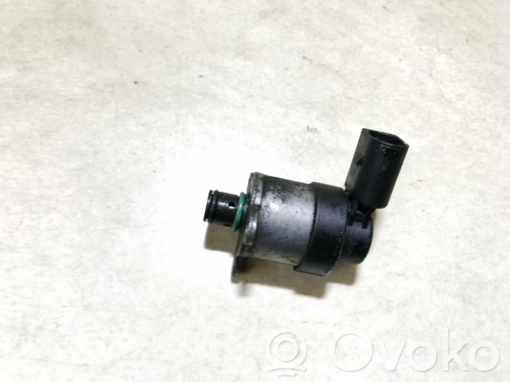 BMW 3 E90 E91 Fuel pressure sensor 