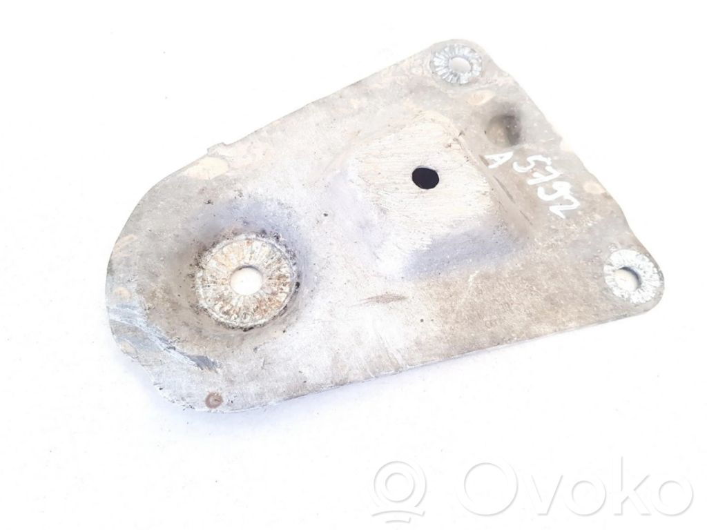 Skoda Superb B5 (3U) Engine mounting bracket 