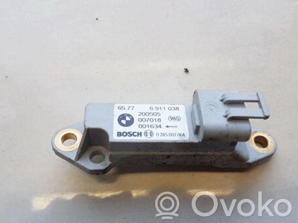 Senzor impact/declanșare airbag   65776911038,0285002064,0285002064,65776911038,65776911038