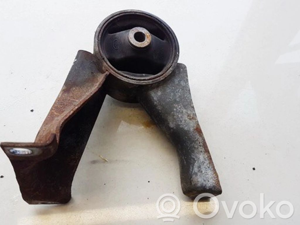 Engine mount bracket