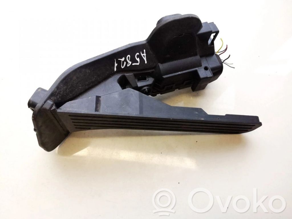 Volkswagen Jetta VI Kaasupoljin 