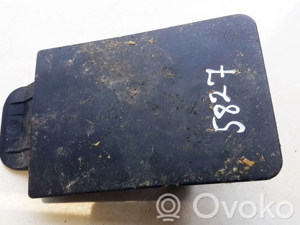 Otros repuestos del interior   8J0971981,8J0971981