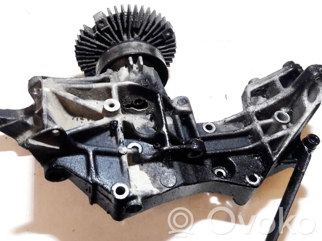 Audi A4 S4 B5 8D Supporto di montaggio del motore (usato)