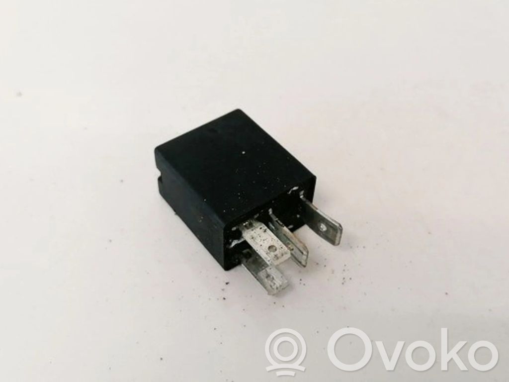 Otros relés   B047E,46520411,46520411,B047E
