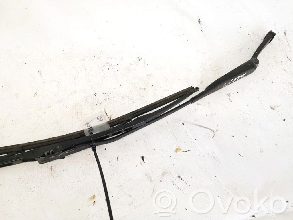 Audi A4 S4 B5 8D Wischerarm vorne 