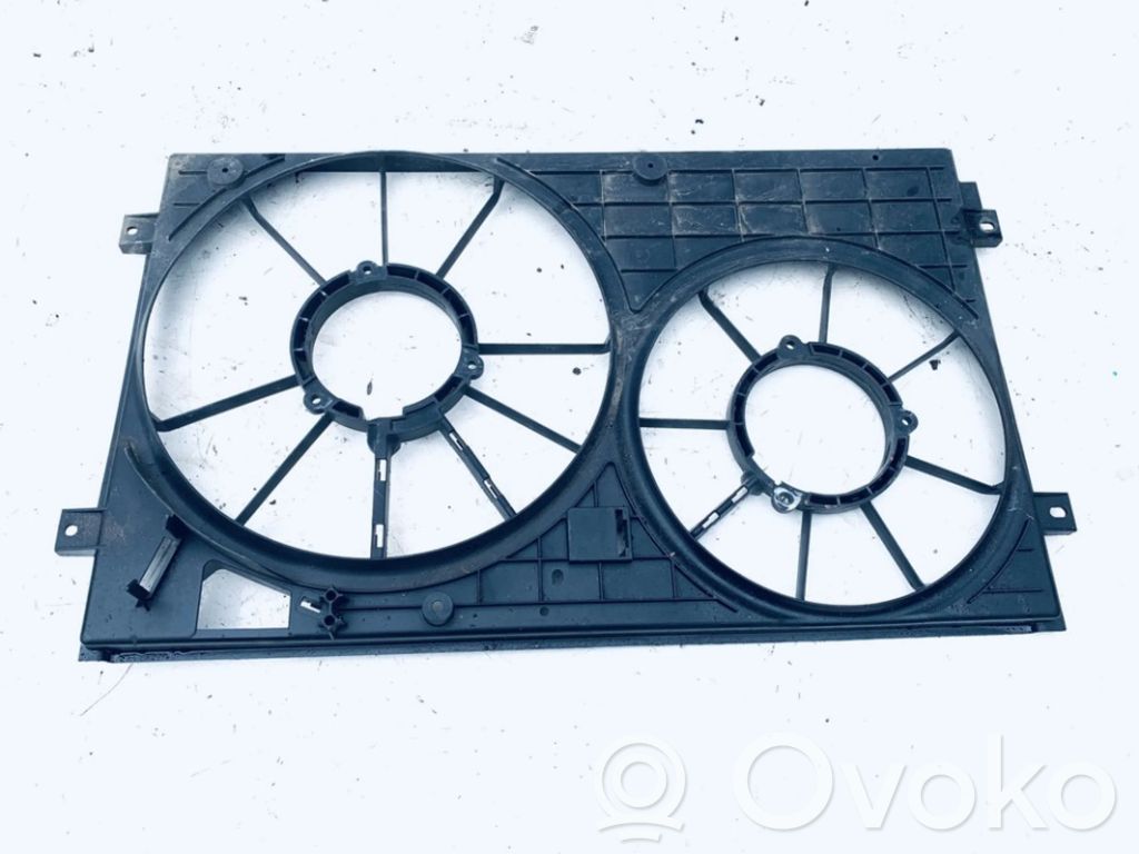 Volkswagen Golf V Convogliatore ventilatore raffreddamento del radiatore