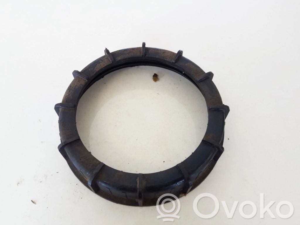 Ford Mondeo MK IV Anello/dado di bloccaggio della vite della pompa del carburante nel serbatoio